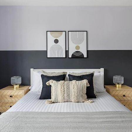 Stylish & Spacious 3 Bed Apartment With Fast Wifi, Close To Tube & Wembly London Exteriör bild