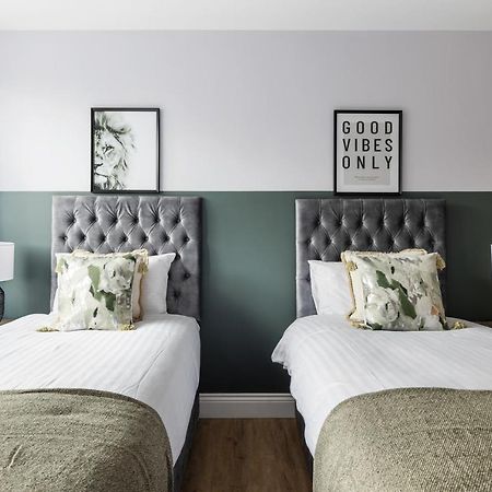 Stylish & Spacious 3 Bed Apartment With Fast Wifi, Close To Tube & Wembly London Exteriör bild