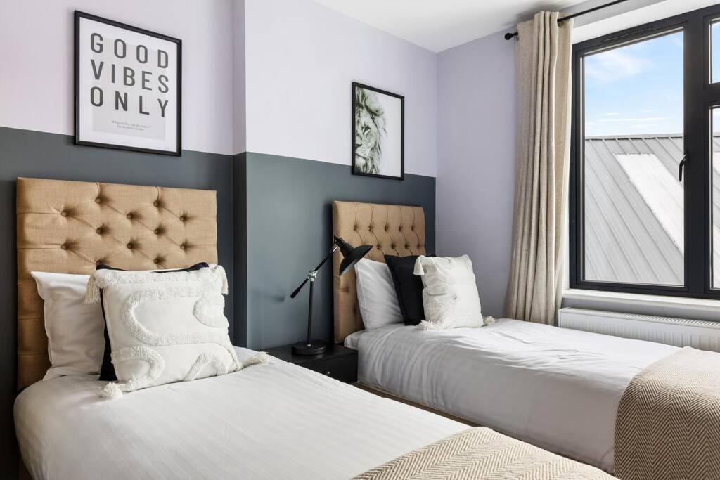 Stylish & Spacious 3 Bed Apartment With Fast Wifi, Close To Tube & Wembly London Exteriör bild