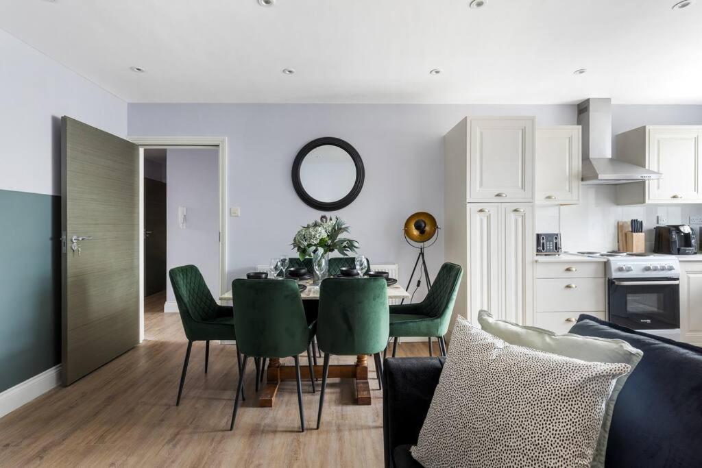 Stylish & Spacious 3 Bed Apartment With Fast Wifi, Close To Tube & Wembly London Exteriör bild