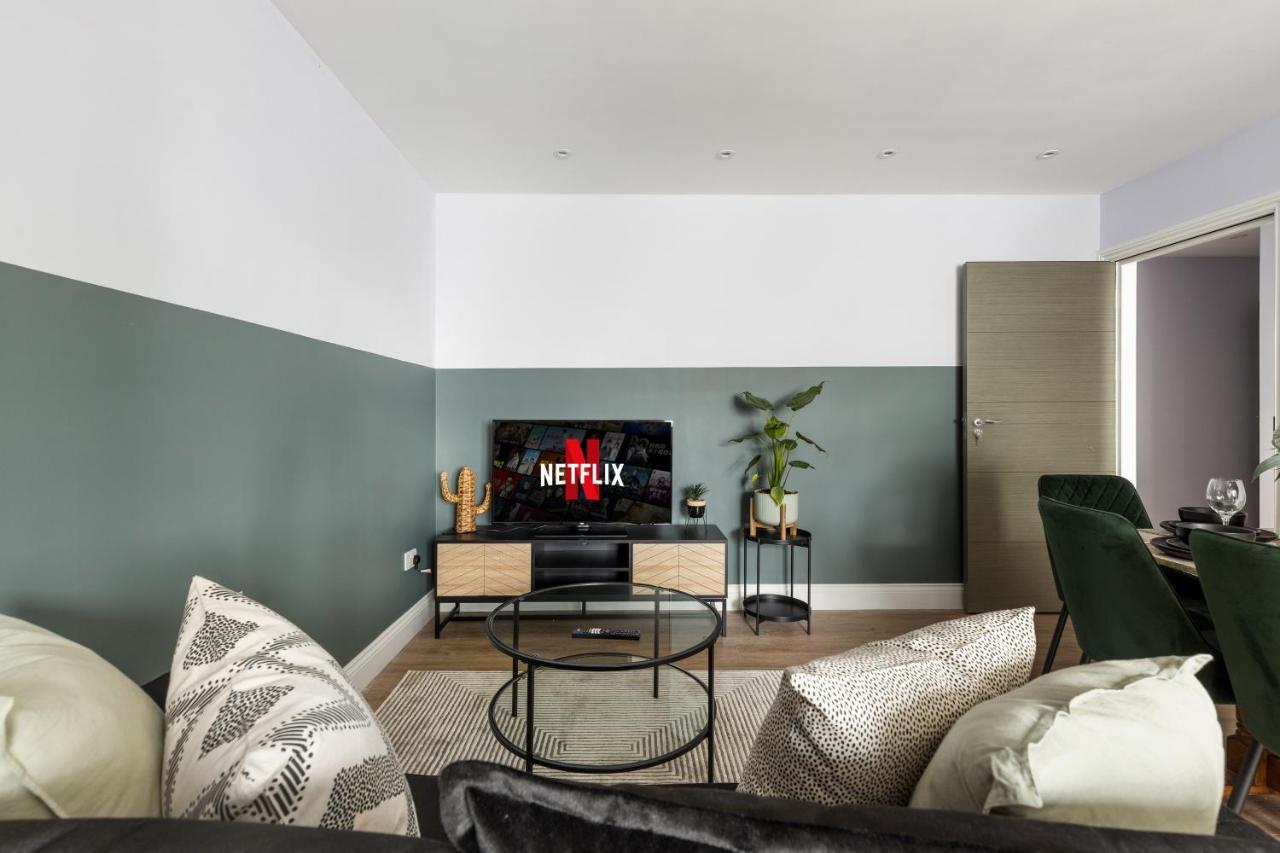 Stylish & Spacious 3 Bed Apartment With Fast Wifi, Close To Tube & Wembly London Exteriör bild